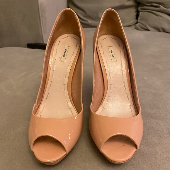Beautiful MiuMiu heels. Barely worn. Nude pinky color. - Picture 2 of 6